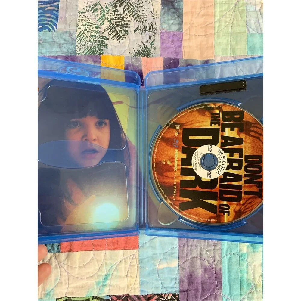 Don't Be Afraid of the Dark (Blu-ray, 2011) - Picture 3 of 4
